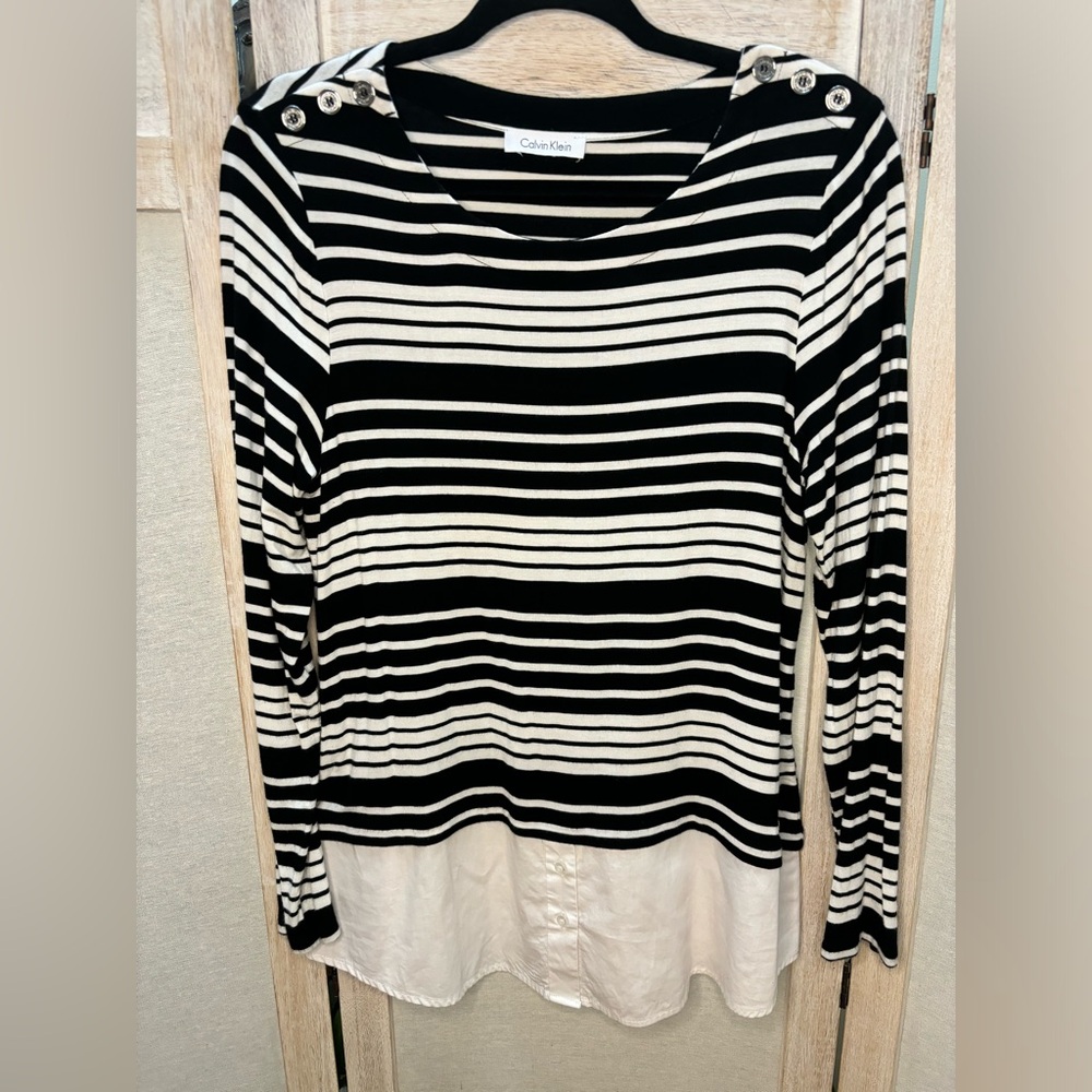 🌺Calvin Klein striped layered blouse🌺5 for $30